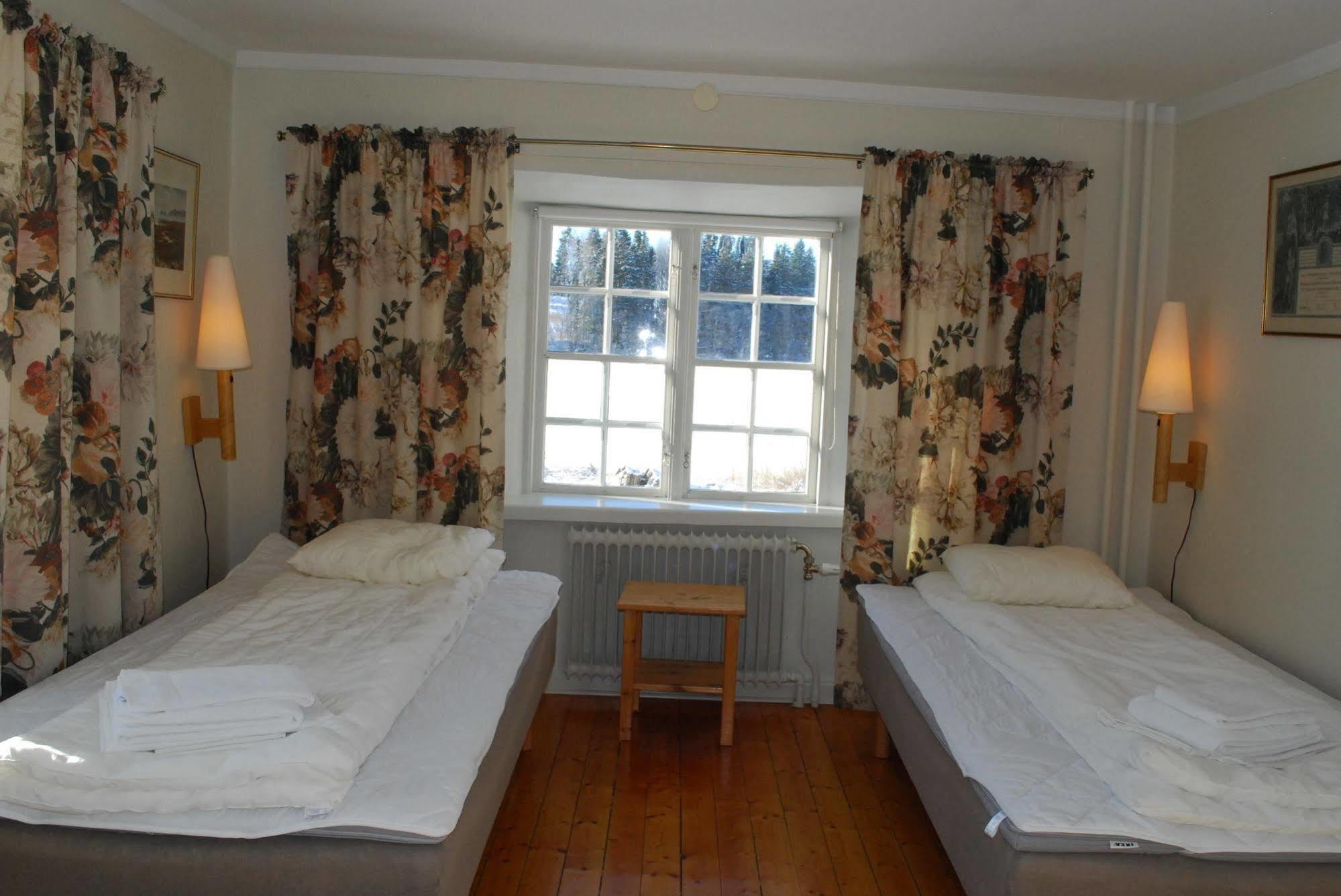 Oester Malma Hotel Marieberg  Bagian luar foto