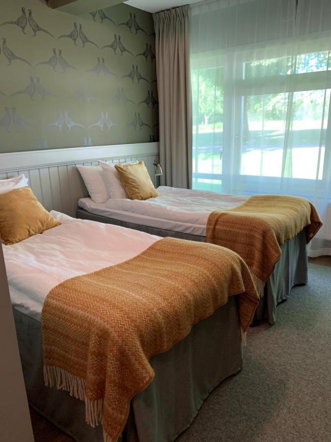 Oester Malma Hotel Marieberg  Bagian luar foto